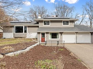 5604 Hawkes Dr, Edina, MN 55436