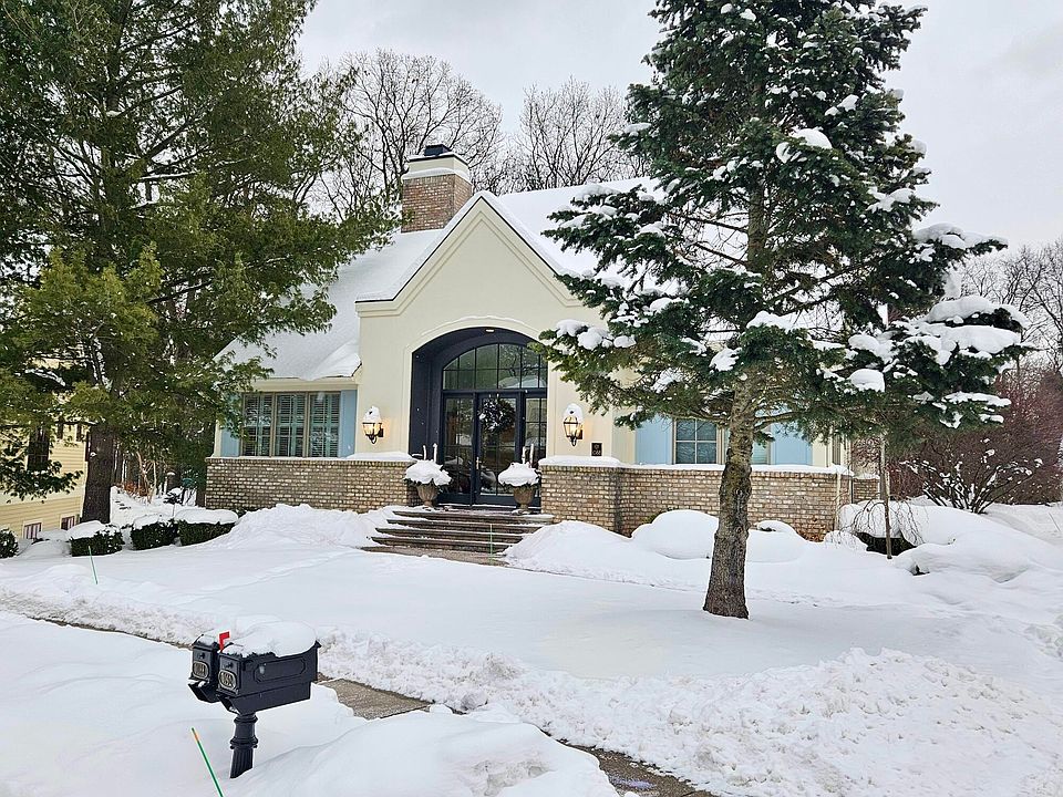 1st image of 1088 Balsam Hill Ave SE
