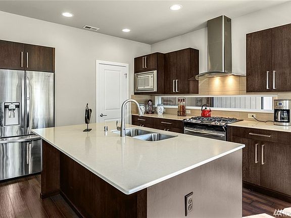 2nd image of 10107 SE 192nd Pl
