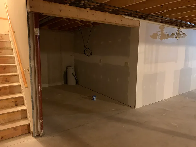 762 Hagman St — Photo 33