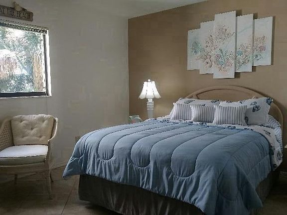 Another Master Bedroom photo with Reverseable Bedspread 