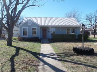 509 N 3rd St, Ballinger, TX 76821