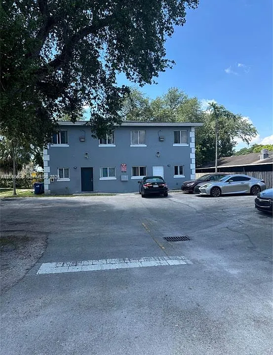 50 NW 166th St