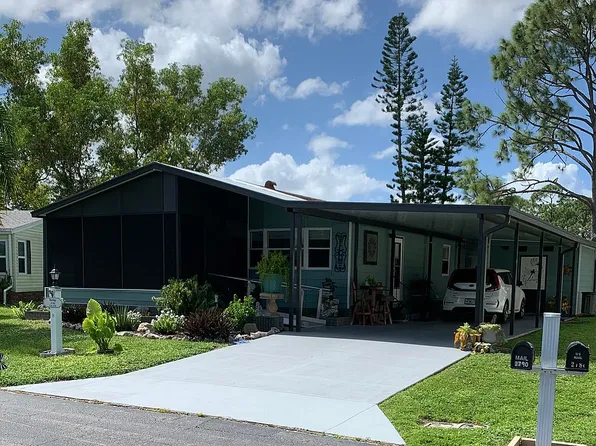 2790 Orlenes St, North Fort Myers, FL 33917