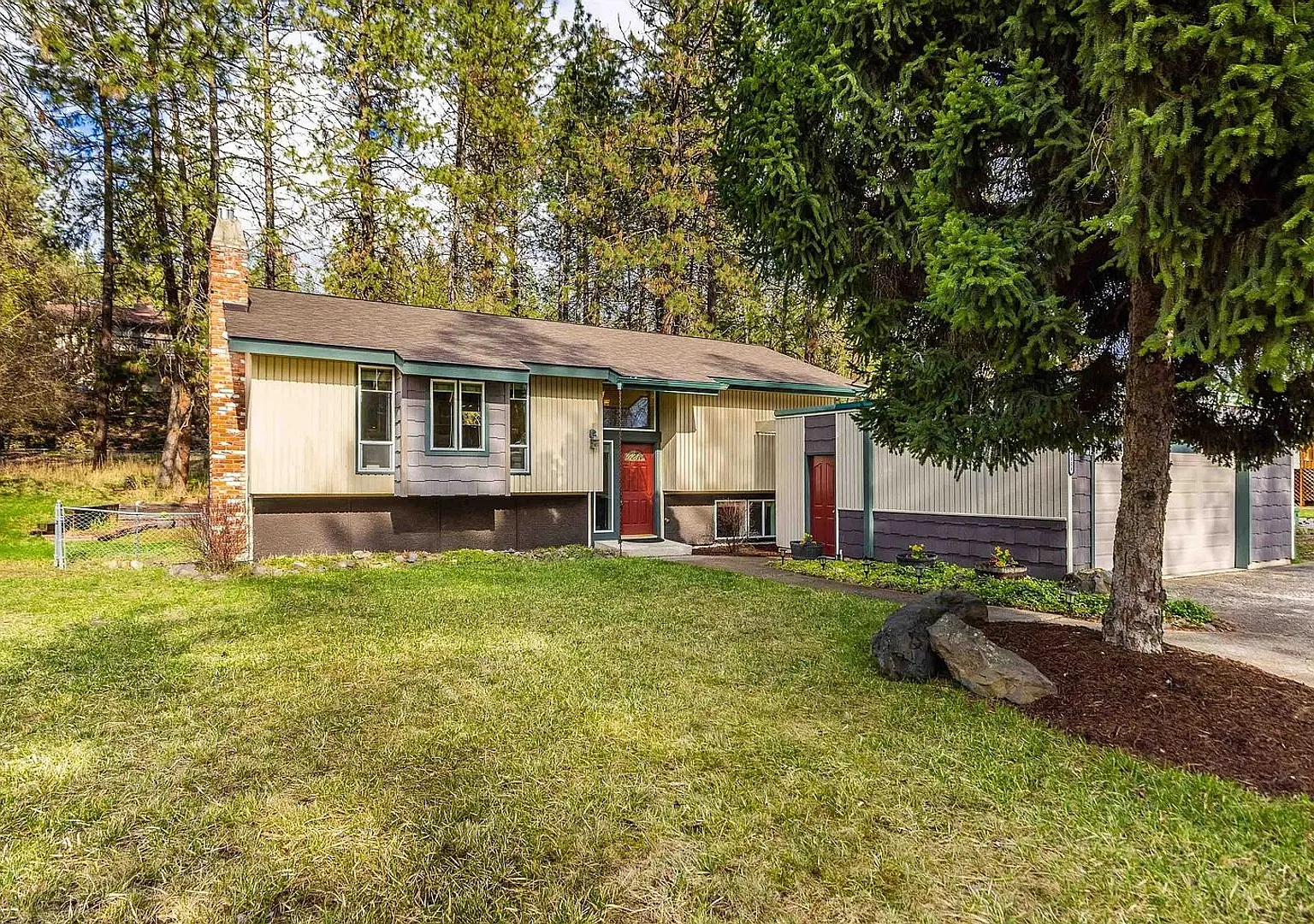 Spacious 5-Bedroom Indian Trail Home with Finished Basement, 2 car Garage, Pet Friendly — Photo 1