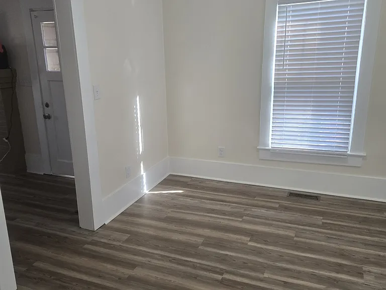 605 Valdese Ave #100 — Photo 7