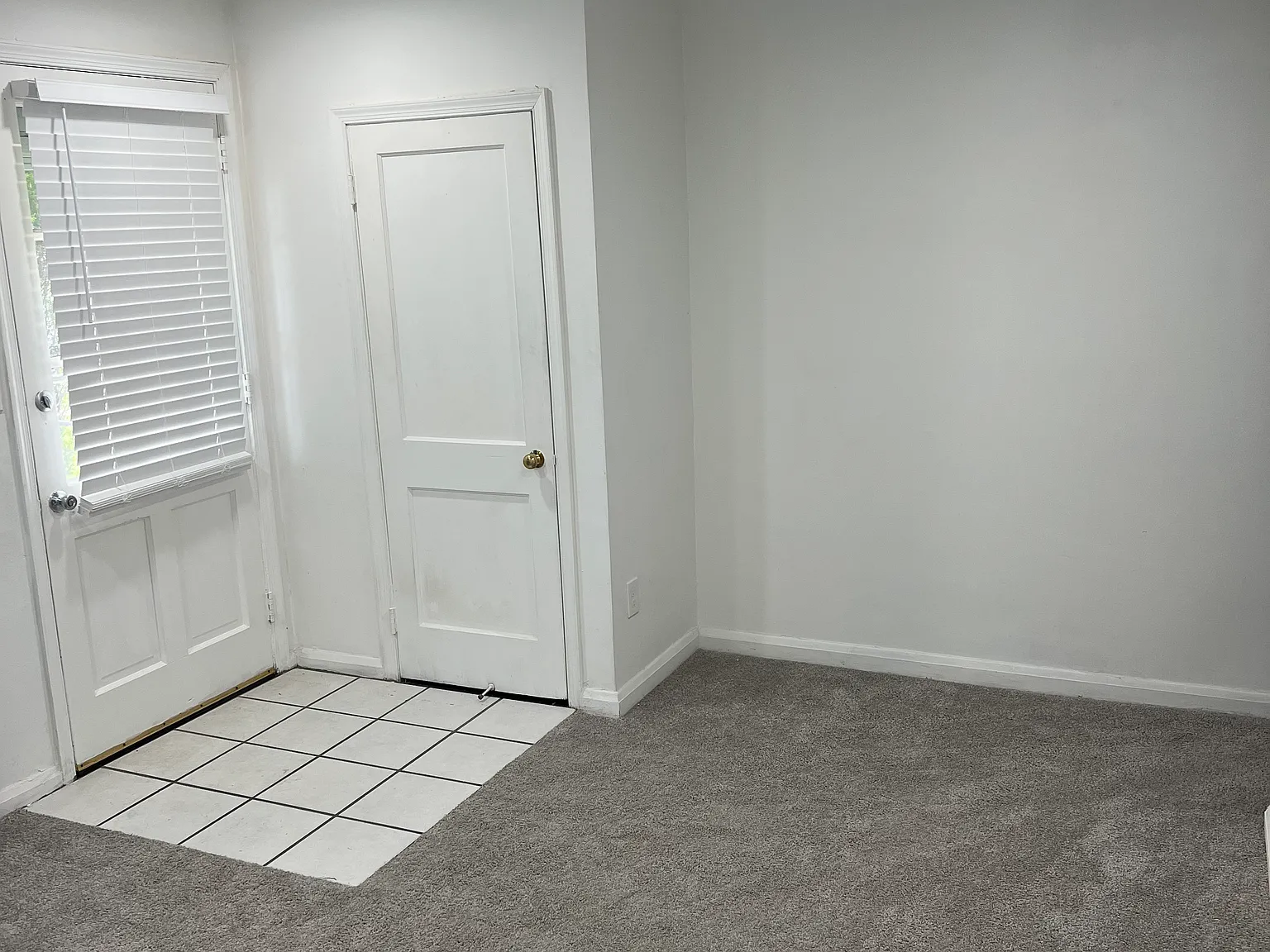 3 bed, 1.5 bath, 1144 sqft, $2,100 — Photo 3