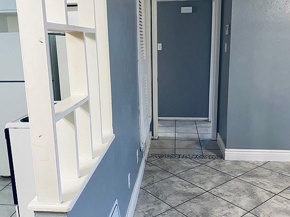 3rd image of 2132 Bonham Ave #2132