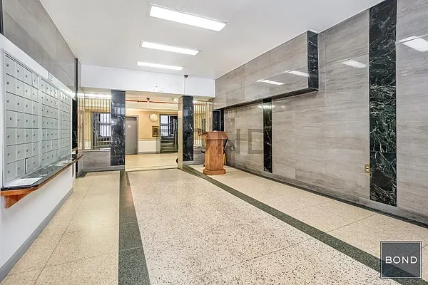 Rented by Bond New York | media 18