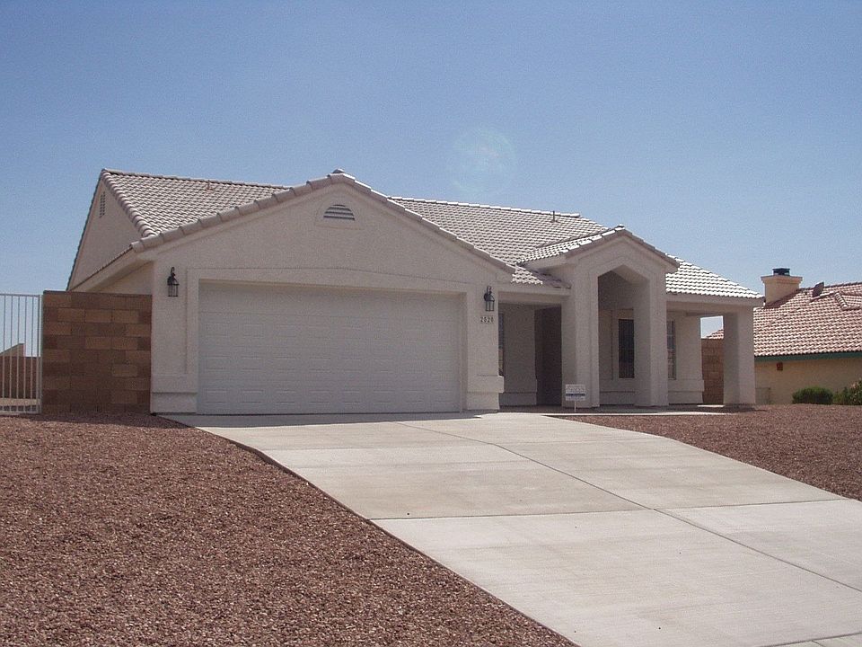 2nd image of 2520 McCormick Blvd