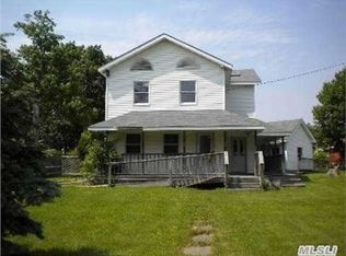 183 Main St, Center Moriches, NY 11934
