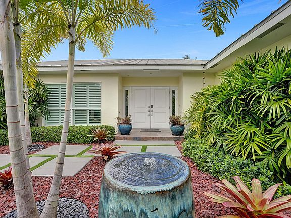 5th image of 4907 Holly Drive