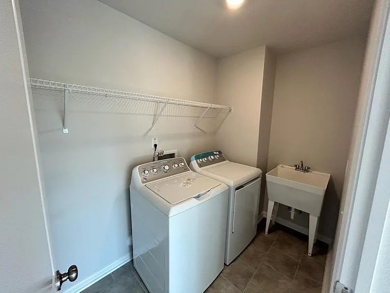 1084 Maple Branch Cir — Photo 16