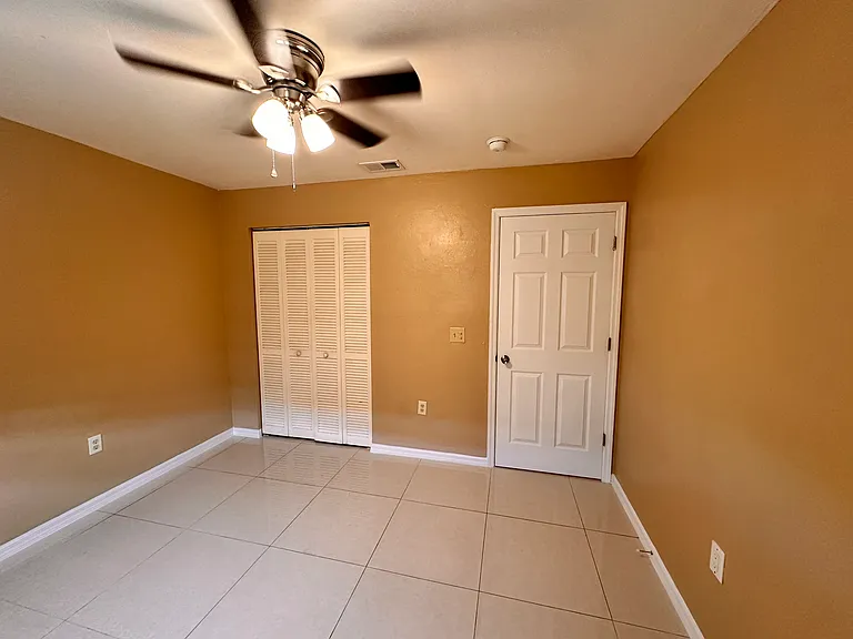 4209 SW Santa Barbara Pl #4 — Photo 13