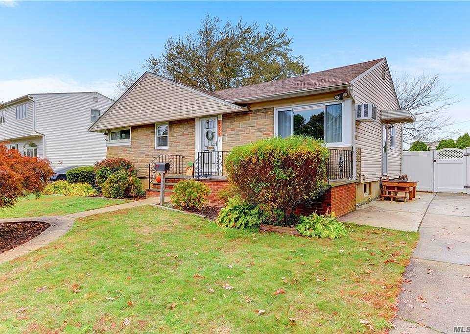 1st image of 4069 Robert Pl