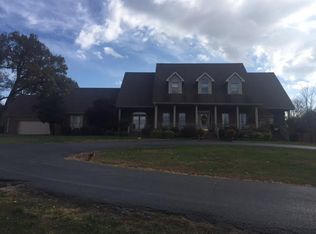 8434 Tscharner Rd, Henderson, KY 42420