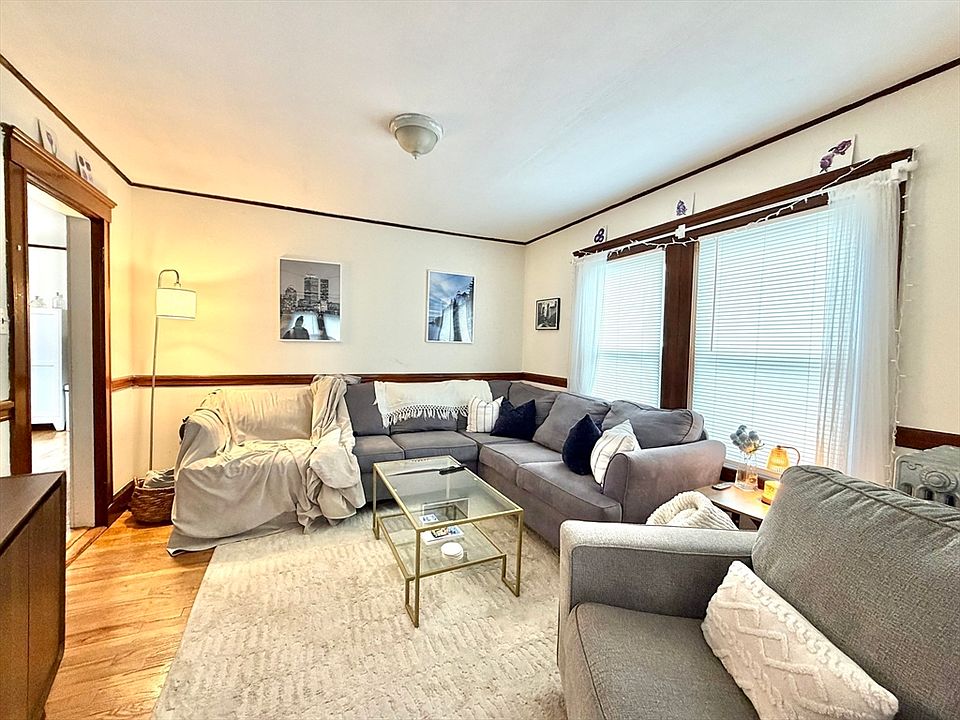 1st image of 3 Goldsmith Ave #3