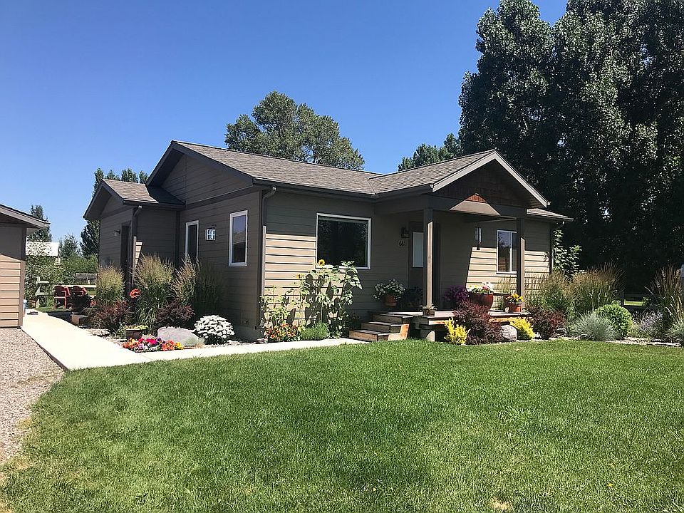 1st image of 661 Sunny Acres Dr