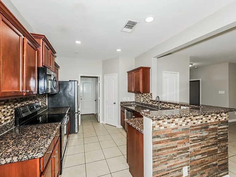 4268 Tower Ln — Photo 8