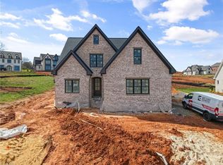 3048 Scarlet Tanager Dr, Winston Salem, NC 27106