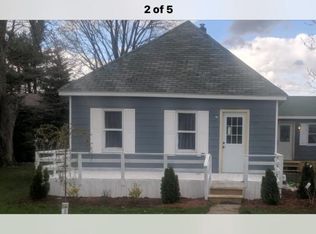 76 W Lorraine St, Peck, MI 48466