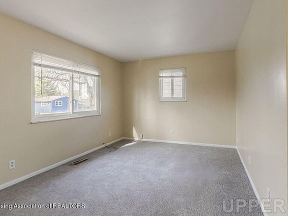 4th image of 1617 Greencrest Ave