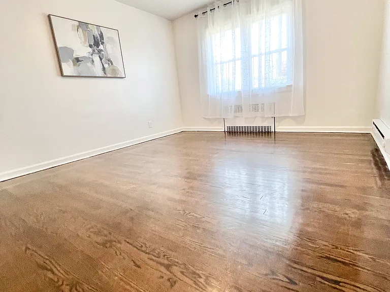 18 Pershing St — Photo 9