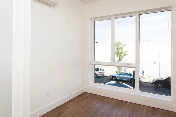 Rented by Nooklyn NYC LLC | media 29