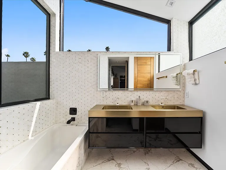 840 California Ave — Photo 62