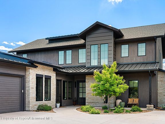 5th image of 234 Crystal Canyon Dr