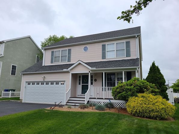 95 Baxter St