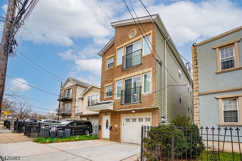 1st image of 84 W Alpine St