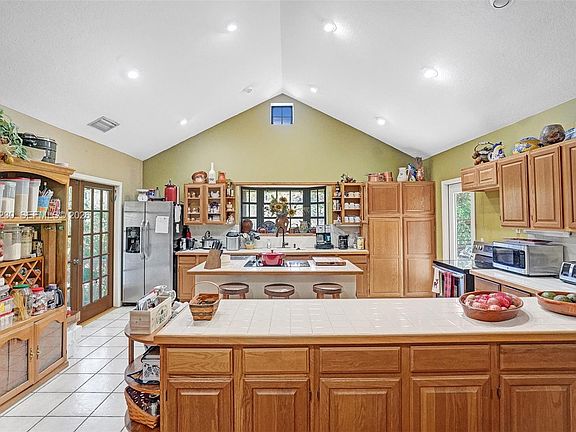 5th image of 20975 SW 264th St