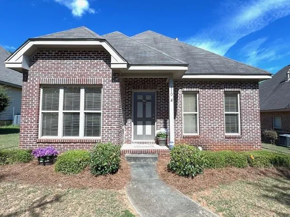 110 Martha George Hall Dr, Troy, AL 36081