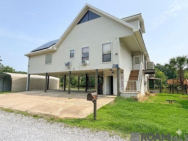 2nd image of 18923 River Bend Rd