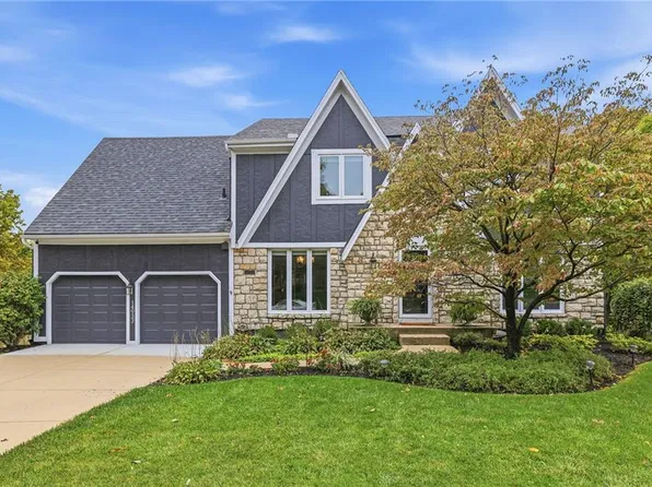 14933 W 82nd Ter, Lenexa, KS 66215