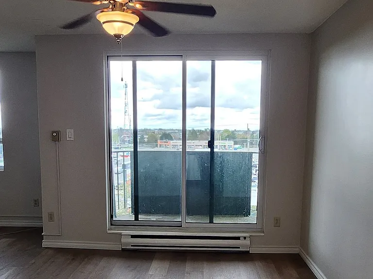 421 Fairview Dr #501 — Photo 9
