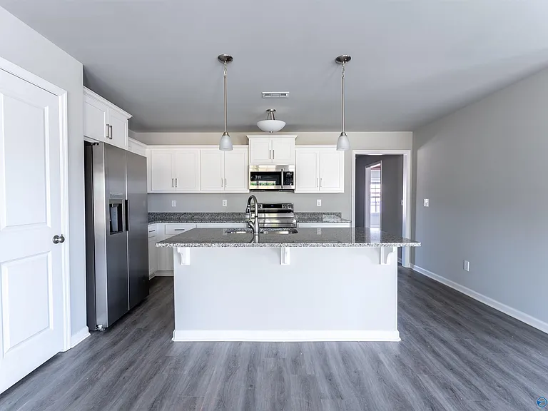 136 Ocean Springs Ave — Photo 5