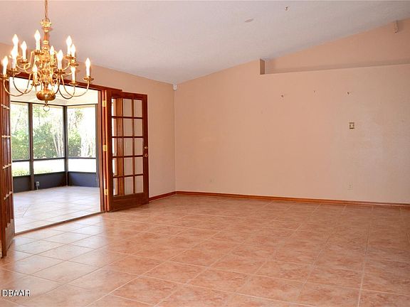 3rd image of 200 E Park Ave #0