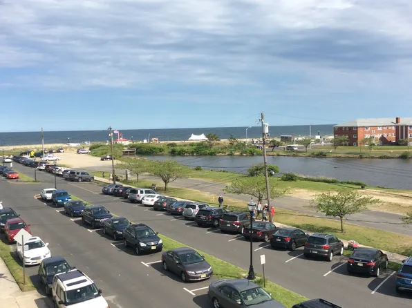 33 Broadway Ave APT 2B, Ocean Grove, NJ 07756
