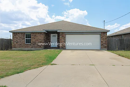 9520 Prairieview Dr Photo 1