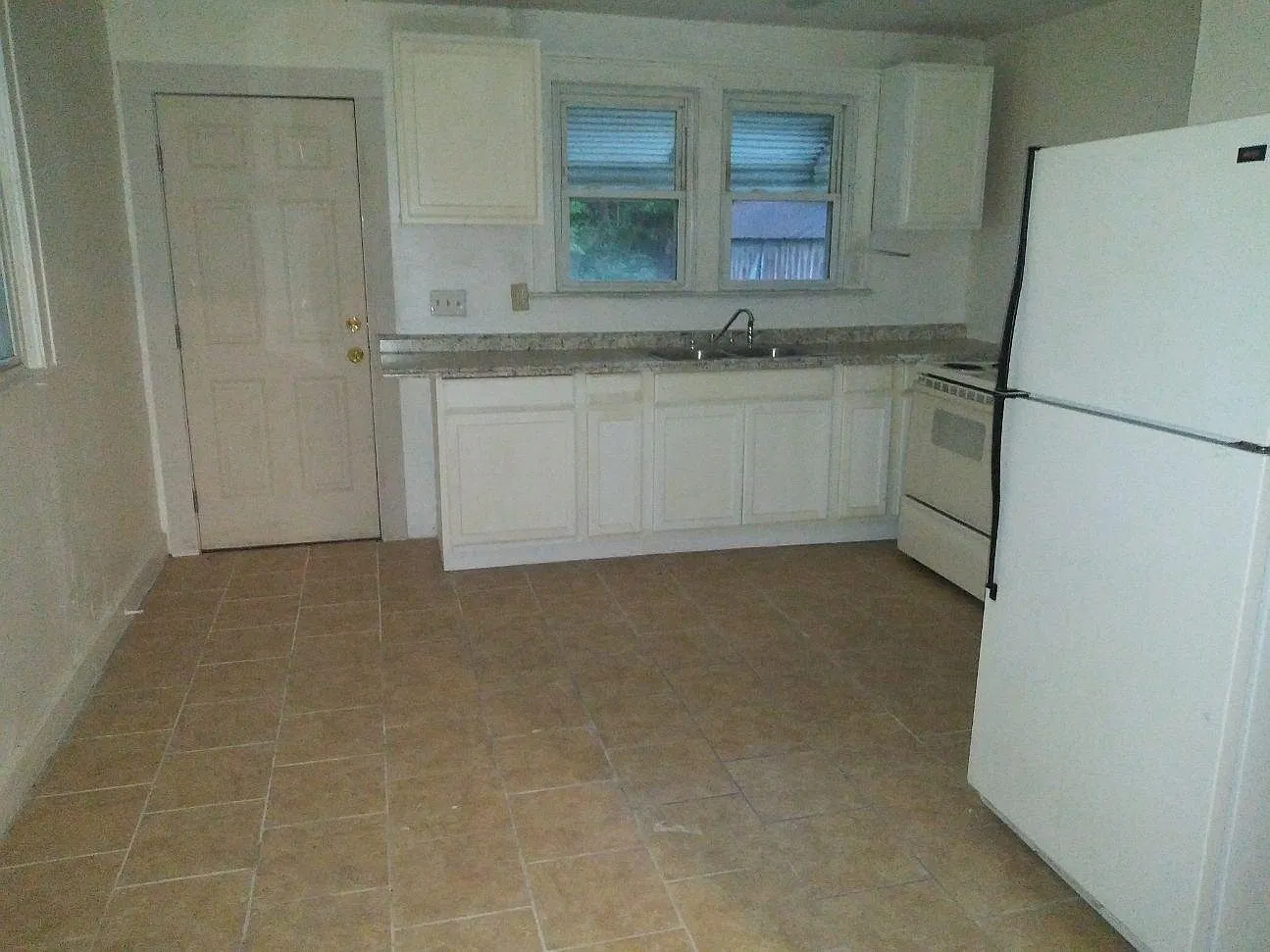 2 bed, 1095 sqft, $750 — Photo 3
