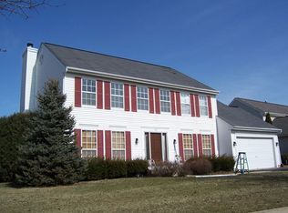 91 Old Post Rd, Oswego, IL 60543