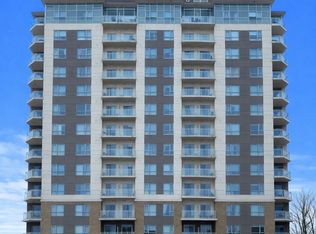 56 Lakeside Ter #704, Barrie, ON