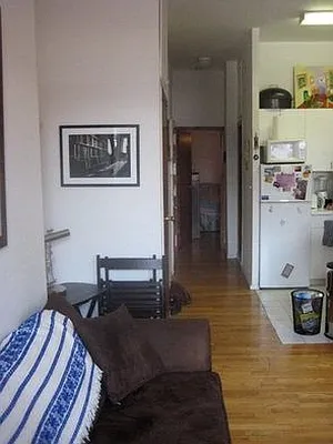 Rented by Chartwell Manhattan Realty | media 10