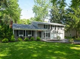 16 Ryan Rd, Cranbury, NJ 08512