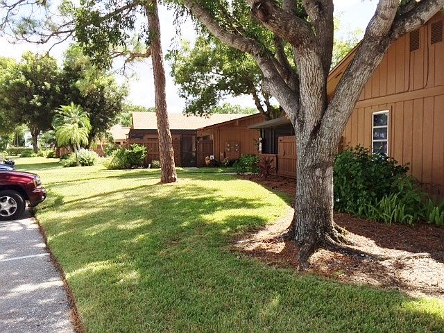 1st image of 5703 Foxlake Dr