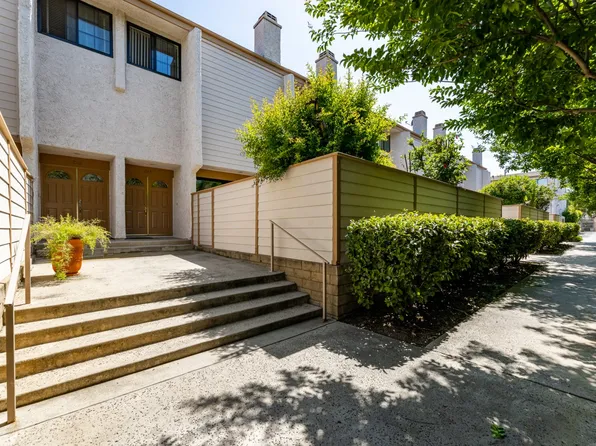 21025 Lemarsh St #C17, Chatsworth, CA 91311