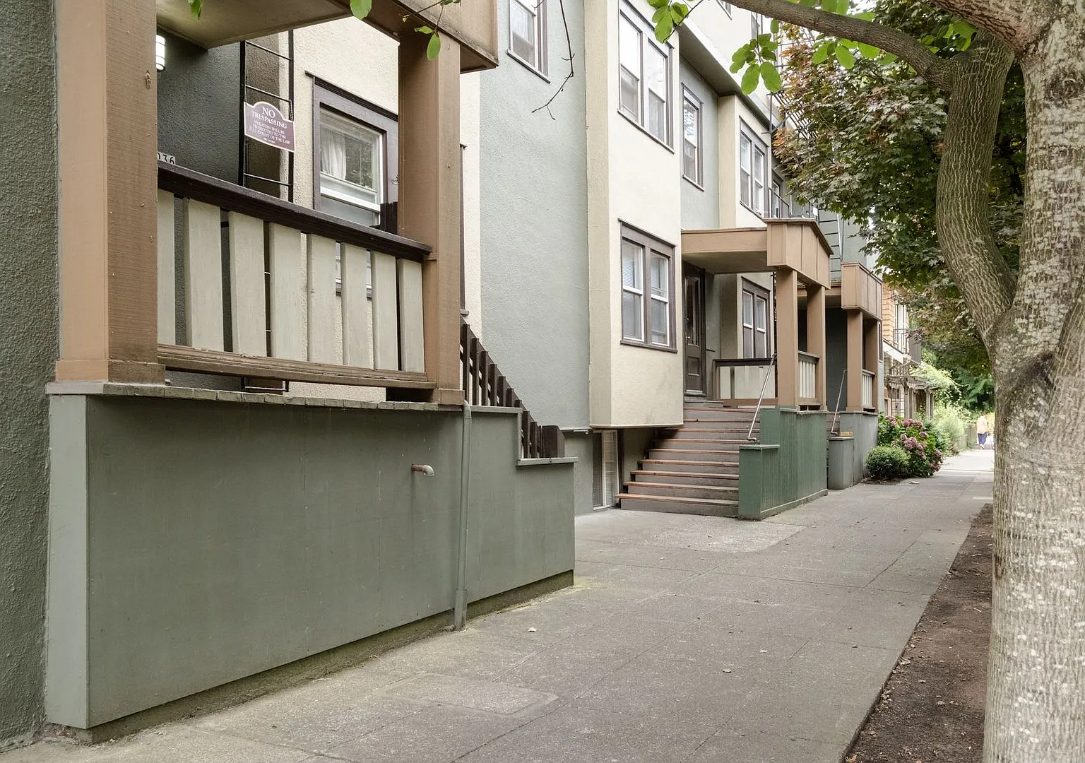 Bonnie Brae Apartments (Wald02) — Photo 2