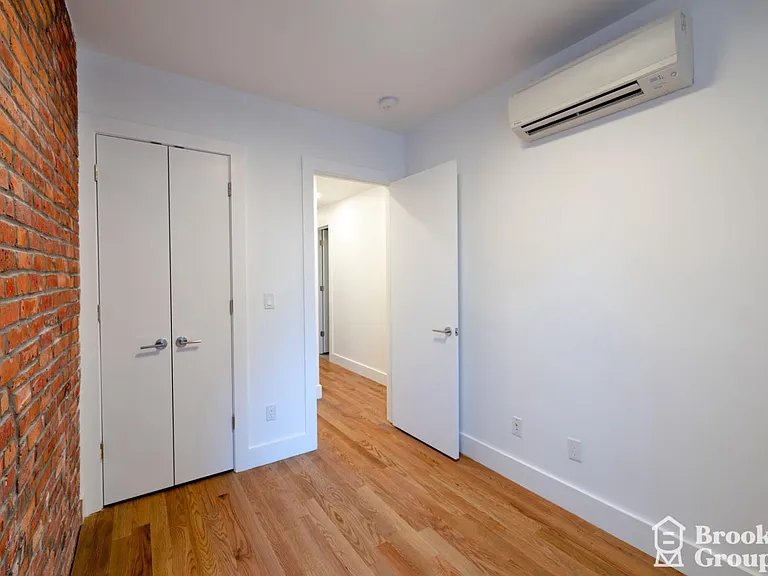 435 De Kalb Ave #4R — Photo 9